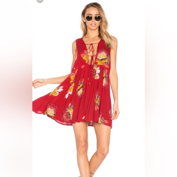 Free People Dresses & Skirts - Free People Lovely Day tunic mini dress red floral slip womens  XS minor flaw